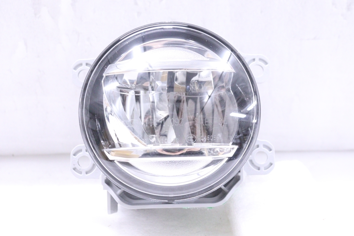 未使用 純正LEDフォグランプ ASSY前期 タントカスタム専用 LA600S-