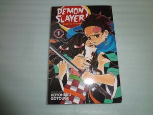 洋書　Demon Slayer　鬼滅の刃 1