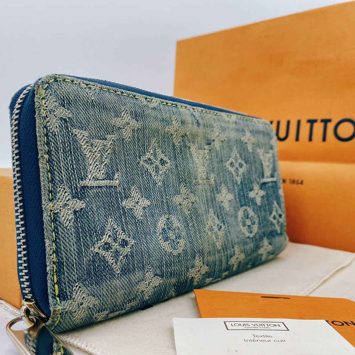 正規品LOUISの値段と価格推移は?|1,054件の売買情報を集計した正規品 ...