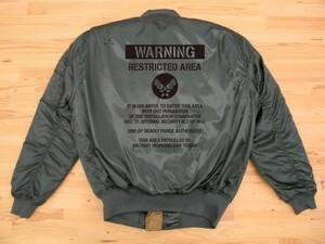 RESTRICTED AREA カーキ プリントMA-1タイプ 黒 LL Printedジャケット ミリタリーブルゾン U.S. AIR FORCE ステンシル