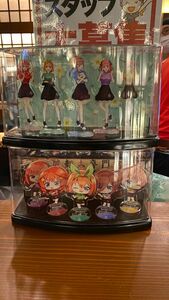 アクリルスタンド1つ 缶バッチ3つ 五等分の花嫁 三田製麺所 コラボ限定グッズ