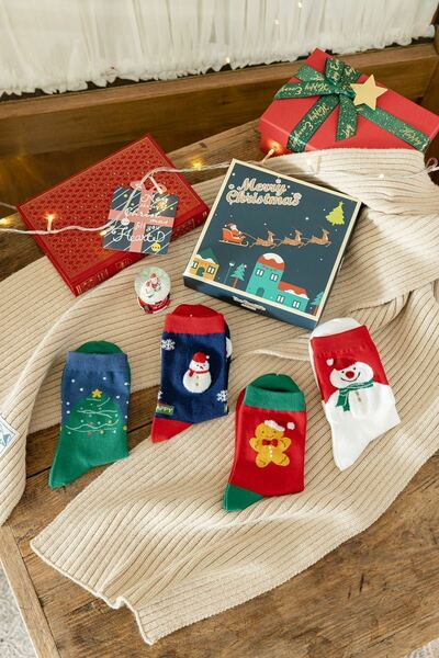 まとめ売り 4足セット プレゼント　クリスマス 靴下 韓国 女の子　人気商品　可愛い