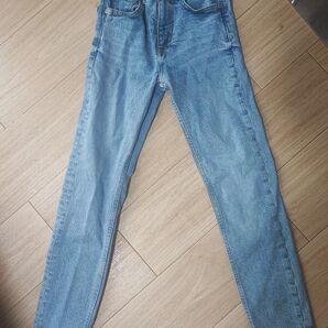ZARA 裾ダメージ デニム