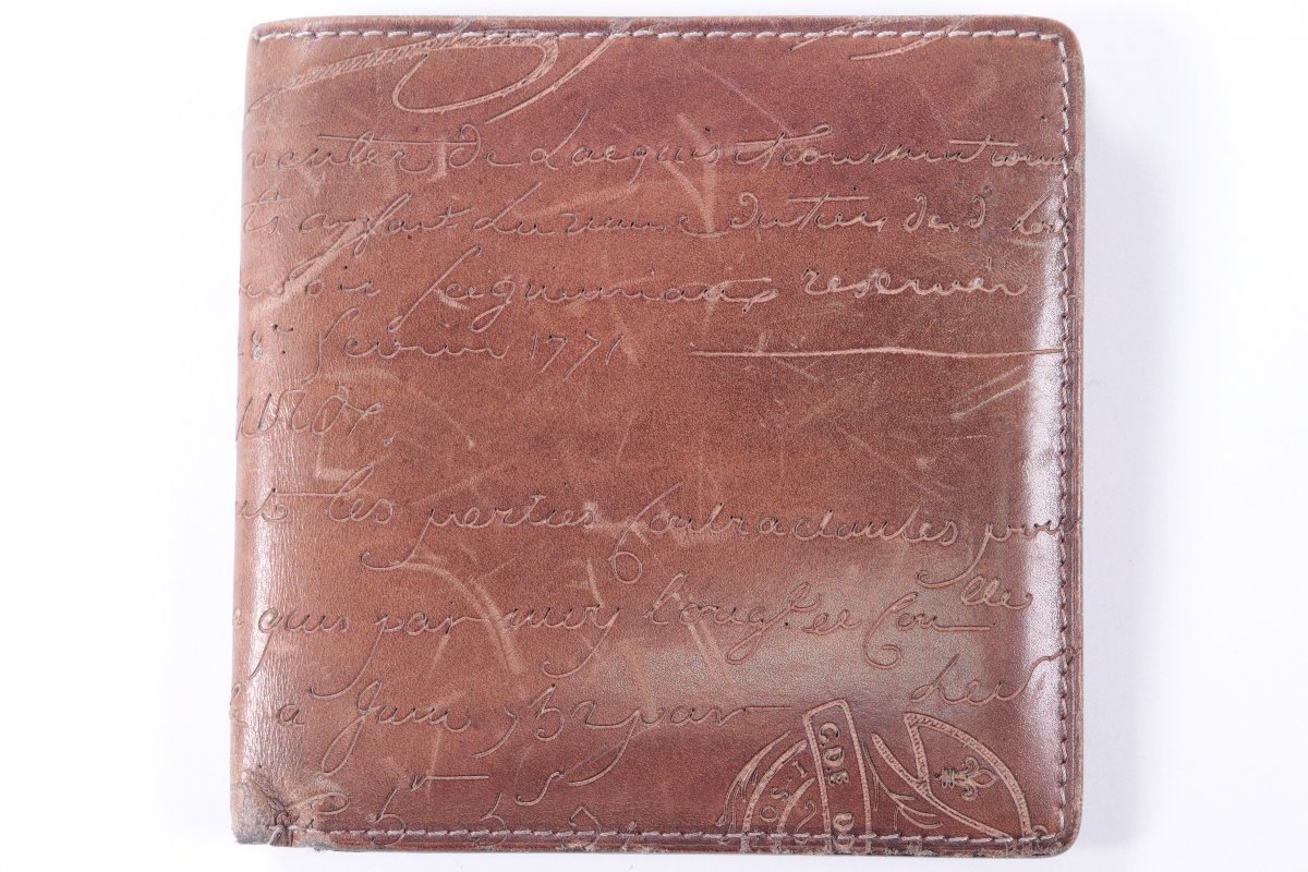 ヤフオク! -「ベルルッティ 財布」の落札相場・落札価格 ヤフオク! -「ベルルッティ 財布」の落札相場・落札価格