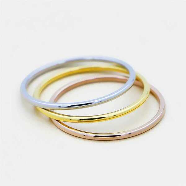 ステンレスリング　3色丸リング　指輪　ピンキーリング　ステンレス指輪　金属アレルギー対応