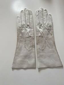 [ Vintage ] France made Nina Ricci NINA RICCI lady's leather glove white leather gloves lining less size 7