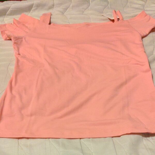 ピンクの半袖シャツ。値下げしました。