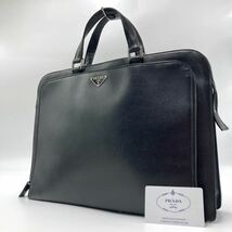 1円《極美品》 PRADA メンズ ビジネスバッグ A4 多収納 三角プレート サフィアーノレザー プラダ トートバッグ シルバー金具 ブラック _画像1