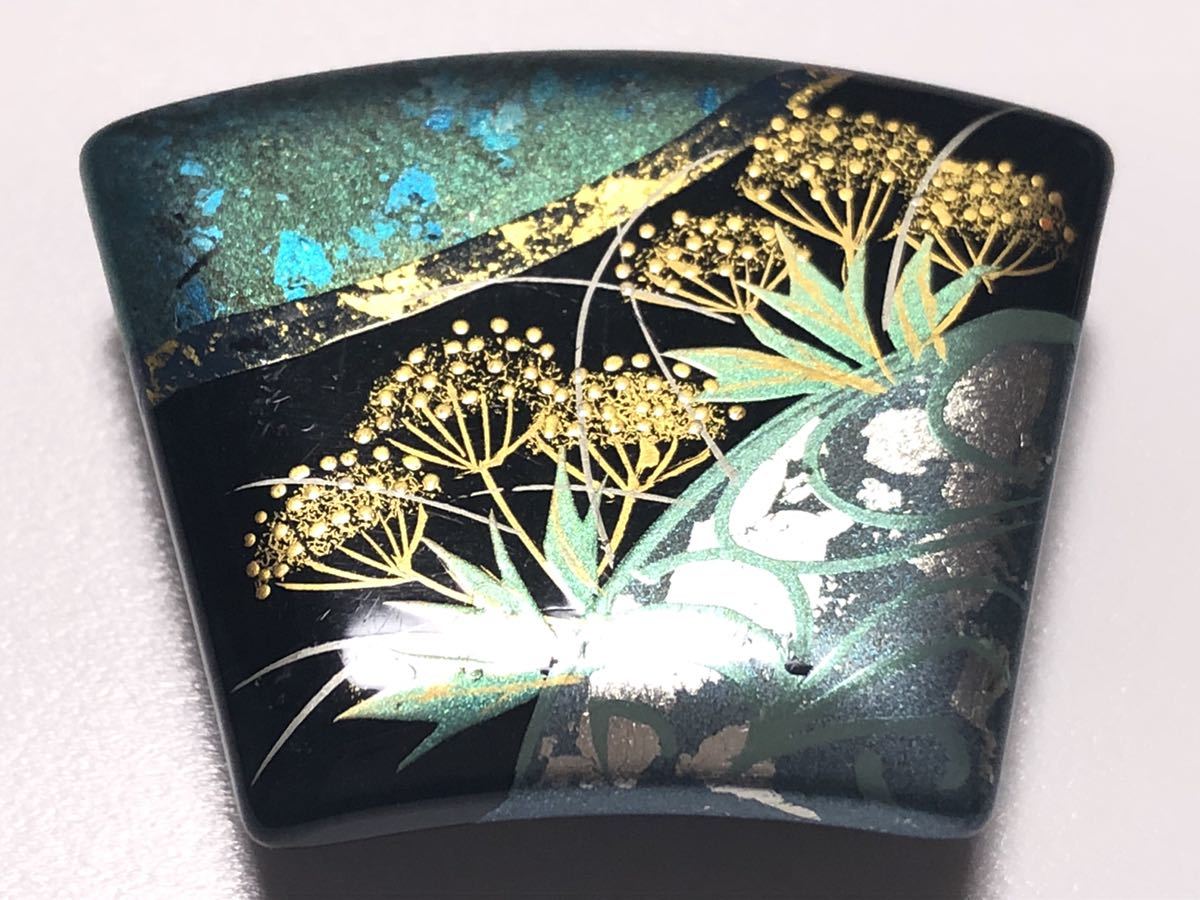 保証期間」 ヴィンテージ春蘭蒔絵漆塗りブローチ・帯留めにも