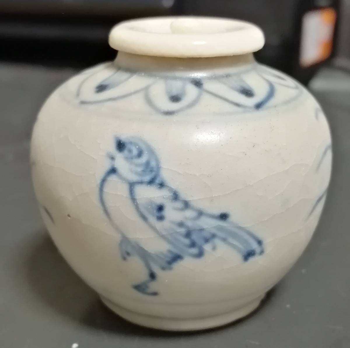 古渡、中国明時代早期染付(青花)花瓶(元箱付き) Yahoo!オークション -「明代 染付」の落札相場・落札価格