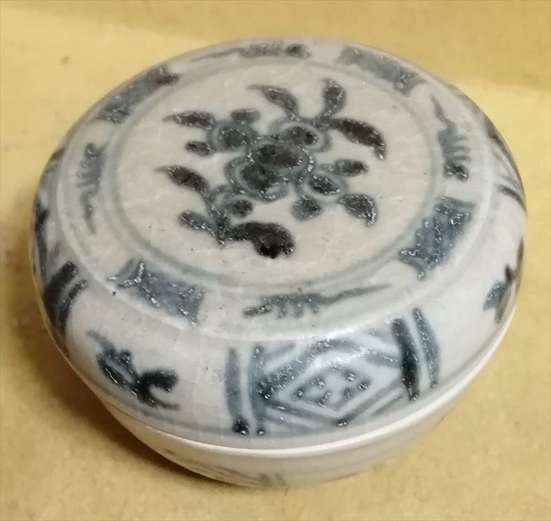 染付香合の値段と価格推移は?|14件の売買データから染付香合の価値が