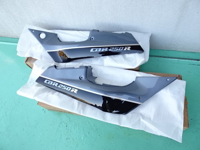 CBR250R MC19 純正サイドカバー bskampala.com