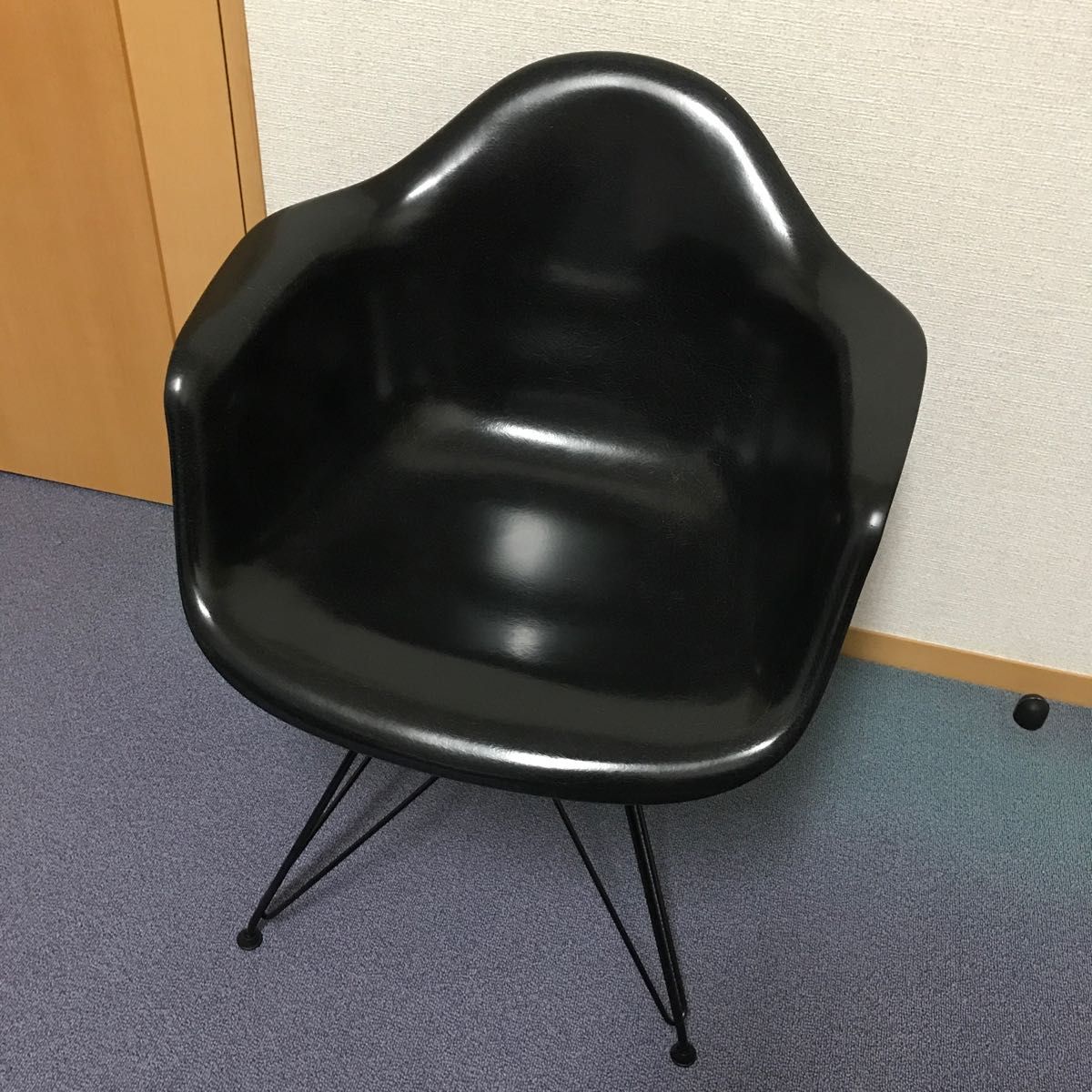 イームズ ワイヤー メッシュ チェア リプロダクト ハーマンミラー