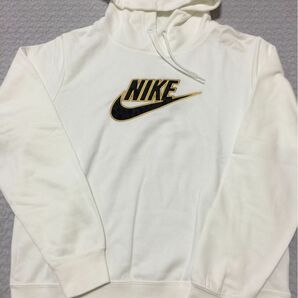 NIKE ナイキ 薄目パーカー　