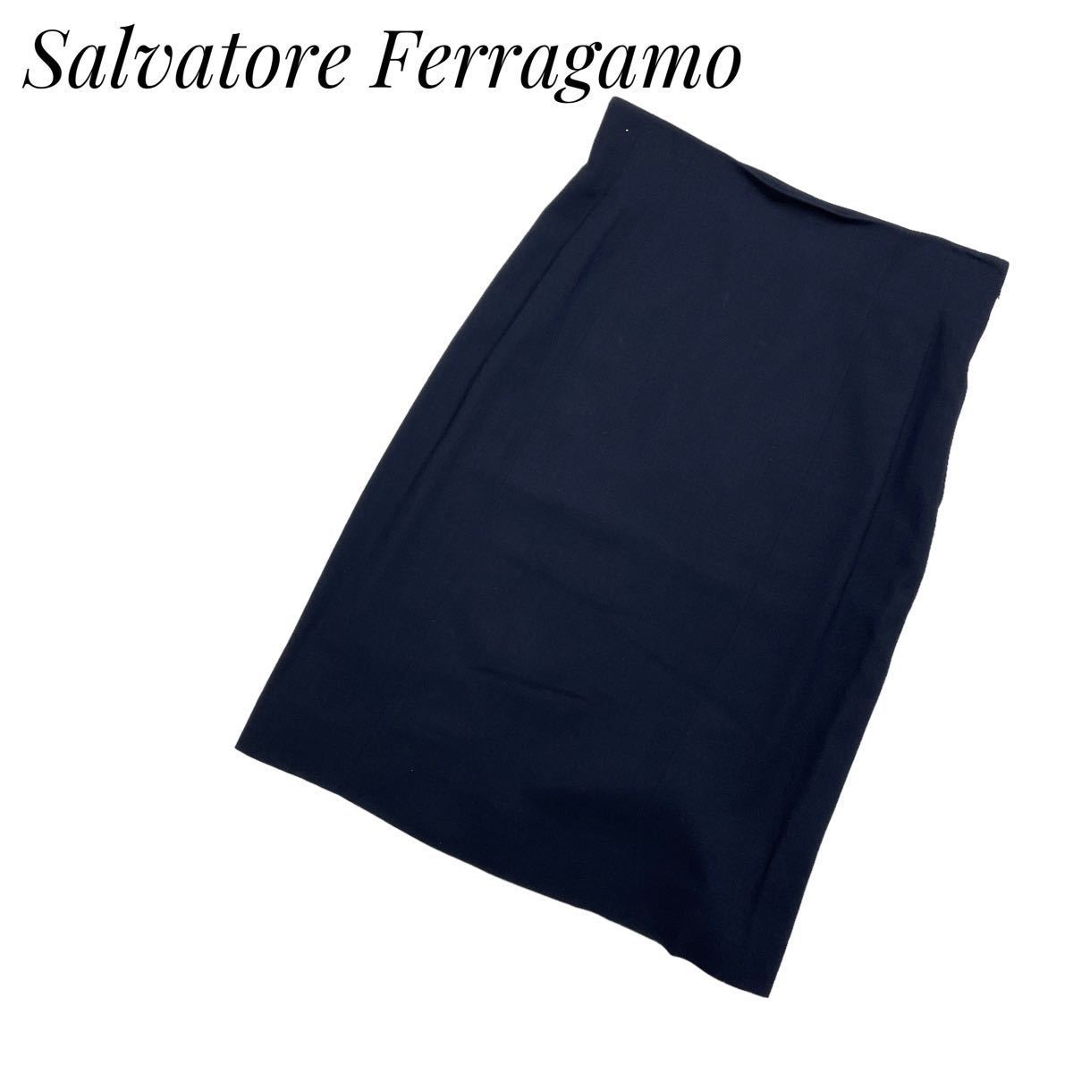 ヤフオク! -ferragamo スカートの中古品・新品・未使用品一覧