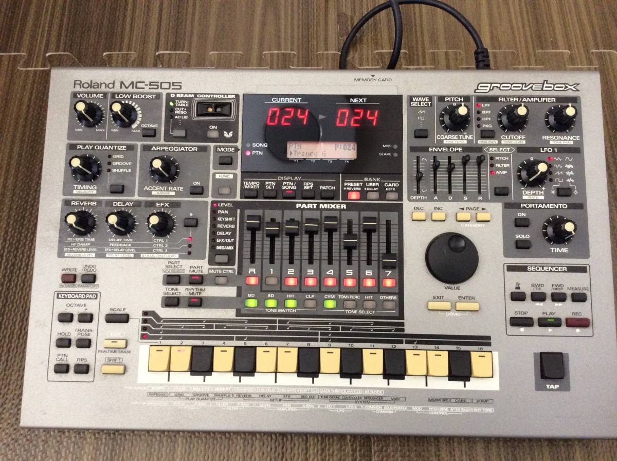 roland groovebox d2 ローランド グルーヴボックス 世界有名な 31200円