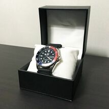 #SEIKO 5｜セイコー5 自動巻きダイバーズウオッチ SNZF15J2 未使用品 おまけでNATOストラップ_画像1