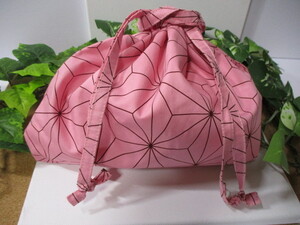 Art hand Auction Japanese Pattern Oni Hemp Leaf Geometric Pattern Pink Black Going Out Handheld Drawstring Lunch Box Multipurpose Bag Original Design New Unused See Photo Details 40, sewing, embroidery, Finished product, others