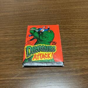 DINOSAURS ATTACK カード　新品　恐竜　トレーディングカード