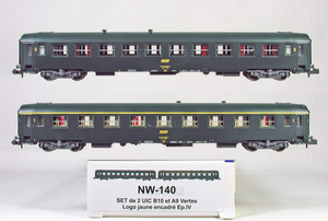 REE-MODELES #NW-140 ＳＮＣＦ（フランス国鉄）ＵＩＣ-Ｙ Ａ９ 区分室１等客車 ＋ Ｂ１０ 区分室２等客車 ２輌セット（ダークグリーン）