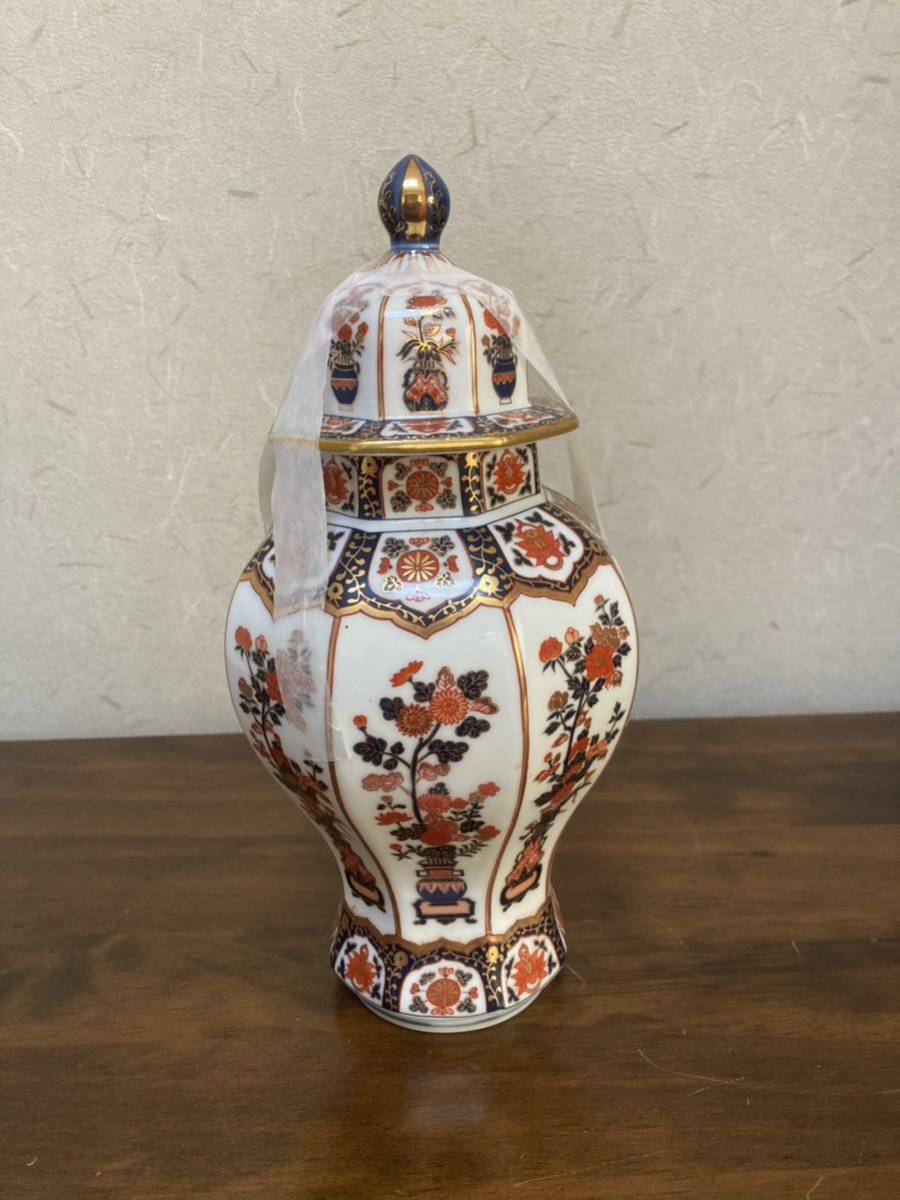 美品 ニッカウイスキー 古伊万里文様 花籠ボトル 720ml 有田焼 未開封 美品 ニッカウイスキー 古伊万里文様 花籠ボトル 720ml 有田焼 未開封