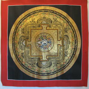 (一部皺有)新品 ネパールの仏画 大きなタンカ 曼荼羅 57×57㎝ 手描 伝統芸術 肉筆のマンダラ ハンドメイド kan2301の画像1