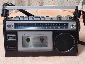 SANYO [MR-1800(S)] radio-cassette [ Belt have been exchanged. .] electrification verification . act radio receives FM is 76~108MHz till reception possibility control 22110563