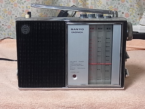三洋電機　SANYO 【13F-B60】 FM/AM/SW 50年経過したラジオ希少 分解・整備・調整済、クリーニング済み 管理221105113