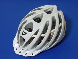 【送料込】CATLIKE ヘルメット VACUUM SMサイズ ホワイト 新品即決 カットライク ロードバイク マウンテンバイク 自転車 バキューム