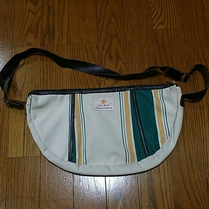 Sun duck shoulder bag 