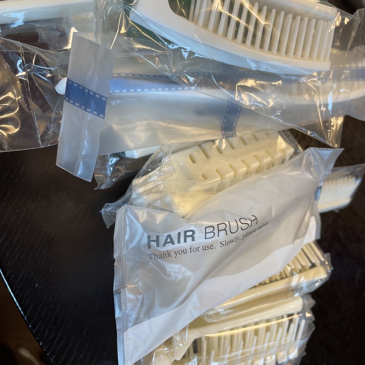 ヘアブラシ　旅行用　60本　ホテルアメニティ　本数・値段相談可