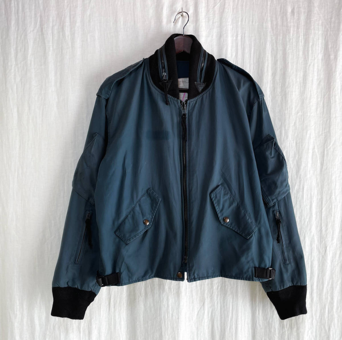 ヤフオク! -「カナダ軍 ma-1」の落札相場・落札価格