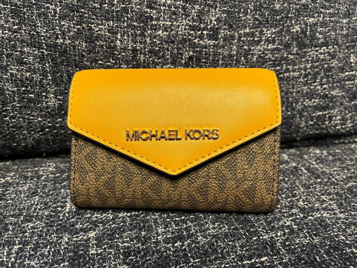 最新モデル 【新品】MICHAEL KORS キーケース ライトピンク|PayPayフリマ