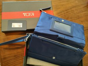 【未使用】TUMI トゥミ Wallet 196380 ウォレット ロゴ 　財布　長財布 ロゴ TUMI