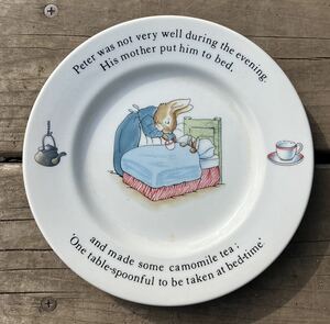 英国王室御用達　WEDGWOOD vintage Peter Rabbit 17.5cm 小皿　英国製　送料無料