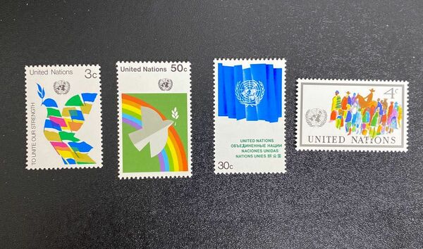 平和の鳩の切手/国連1976年1種　鳥・旗 虹4枚セット