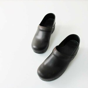 dansko ダンスコ PROFESSIONAL プロフェッショナル オイルドレザー クロッグ サボシューズ 37/ブラウン【2400013179027】