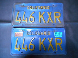 アメリカ　カリフォルニア　ナンバー　プレート　２枚　３０年以上前の貴重品　青　（４６）　ノスタルジック　コレクション　アメ車等