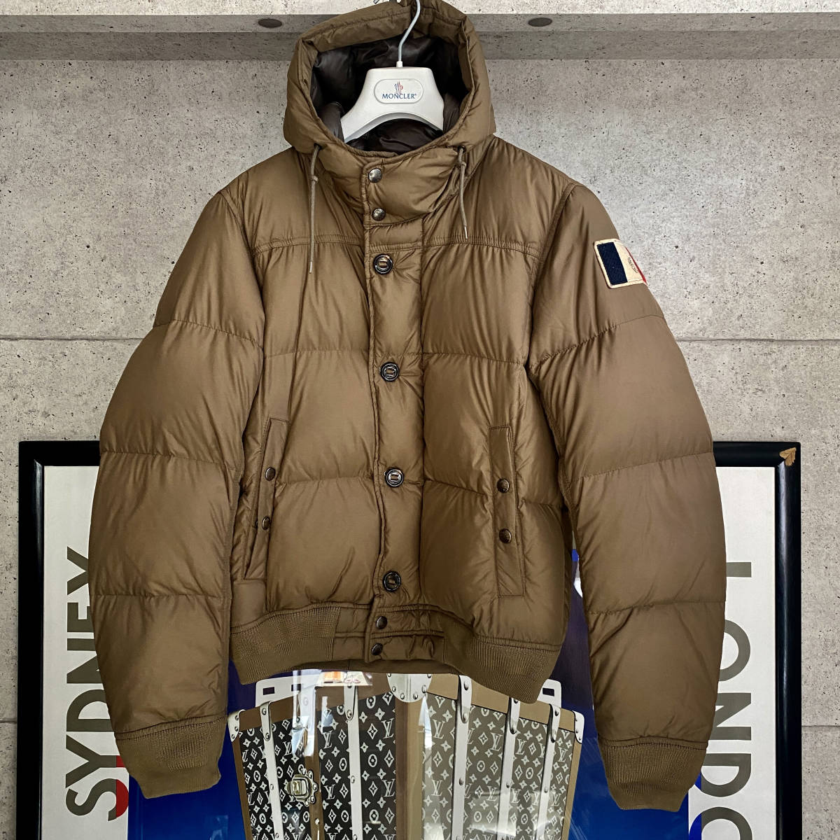 肩ワッペンの値段と価格推移は?|12件の売買データから肩ワッペンの