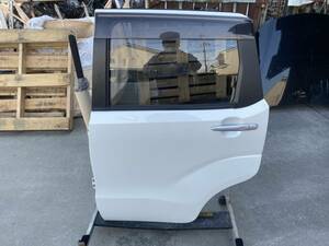 美品! Daihatsu　Move　LA150S 　leftリアドア　カラーW24