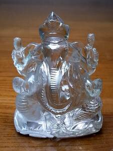 【No,5】ネパール ガネッシュヒマール産 ヒマラヤ水晶製 『ガネーシャ像』 夢をかなえるゾウ 保管箱付き