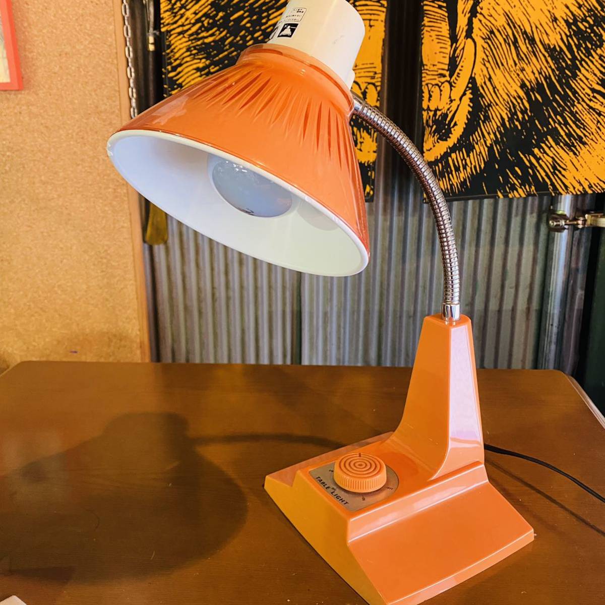 売れ筋商品アンティーク/コレクションヤフオク! -レトロ テーブルランプの中古品・新品・未使用品一覧