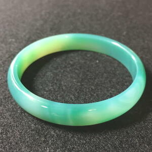 Натуральный каменный браслет зеленый сардо оникс зеленые полоса