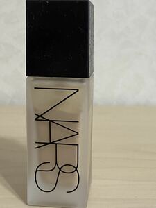 ナーズ　NARS オールデイ　ルミナスティック　ウェイトレス　ファンデーション　30ml LIGHT2 定価6710円　残量たっぷり　定形外発送350円