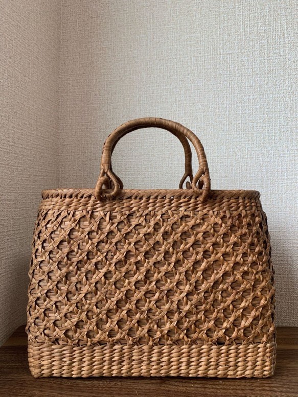 お得】 山葡萄 籠 かごバッグ 網代編 未使用品 やまぶどう籠 美品 趣の