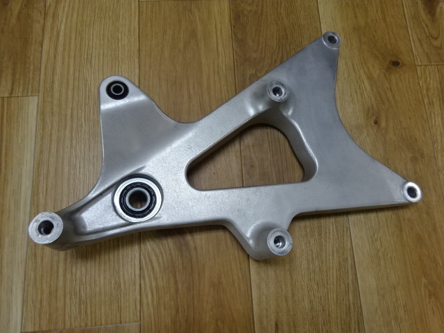 pcx スイングアーム axiz製 「希少品」 bskampala.com