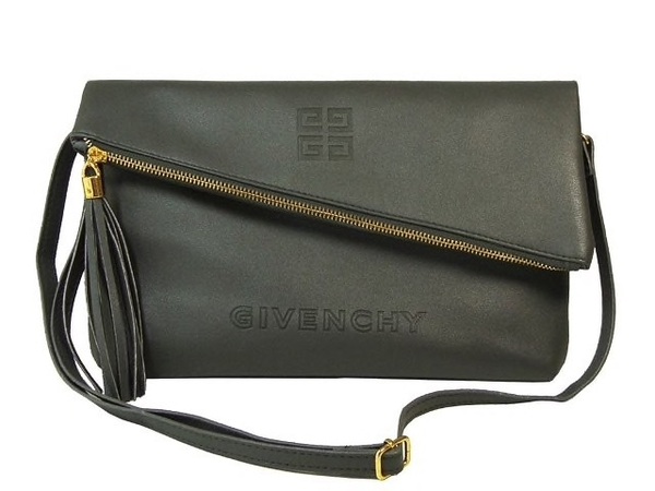 【ジバンシィ】GIVENCHY★ショルダー クラッチ2way bag(新品)