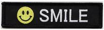 ワッペン スマイルマーク SMILE マジックテープ（ベルクロ）着脱式 ミリタリー サバゲー 笑顔のニコちゃん かわいい刺繍パッチ 10*2.5cm_画像1