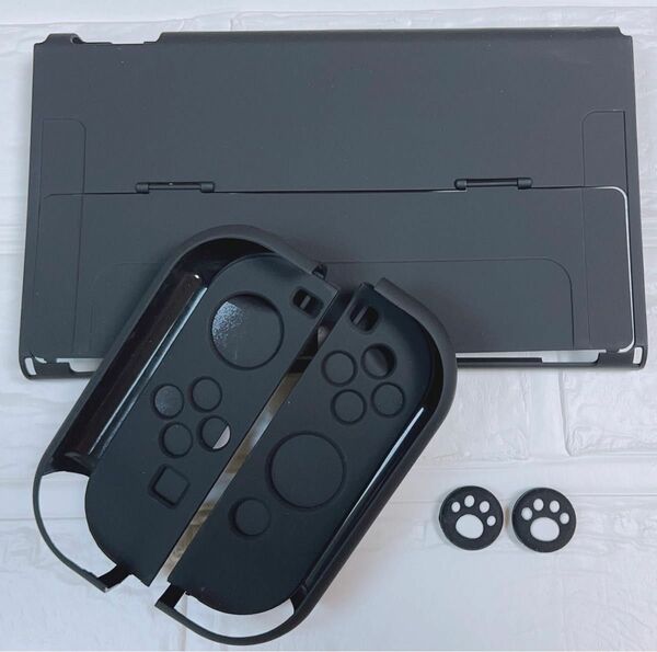 可愛い　Nintendo Switch有機EL専用カバー　新型スイッチ専用ケース　任天堂　ハードタイプ　ブラック　黒　肉球