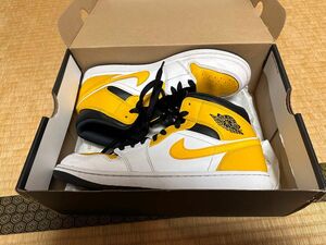 NIKE AIR JORDAN 1 MID white/university gold-black ナイキ エアジョーダン 